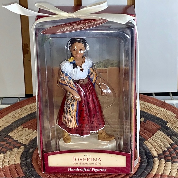 Hallmark American Doll 1824 Josefina Hand crafted - Picture 3 of 8
